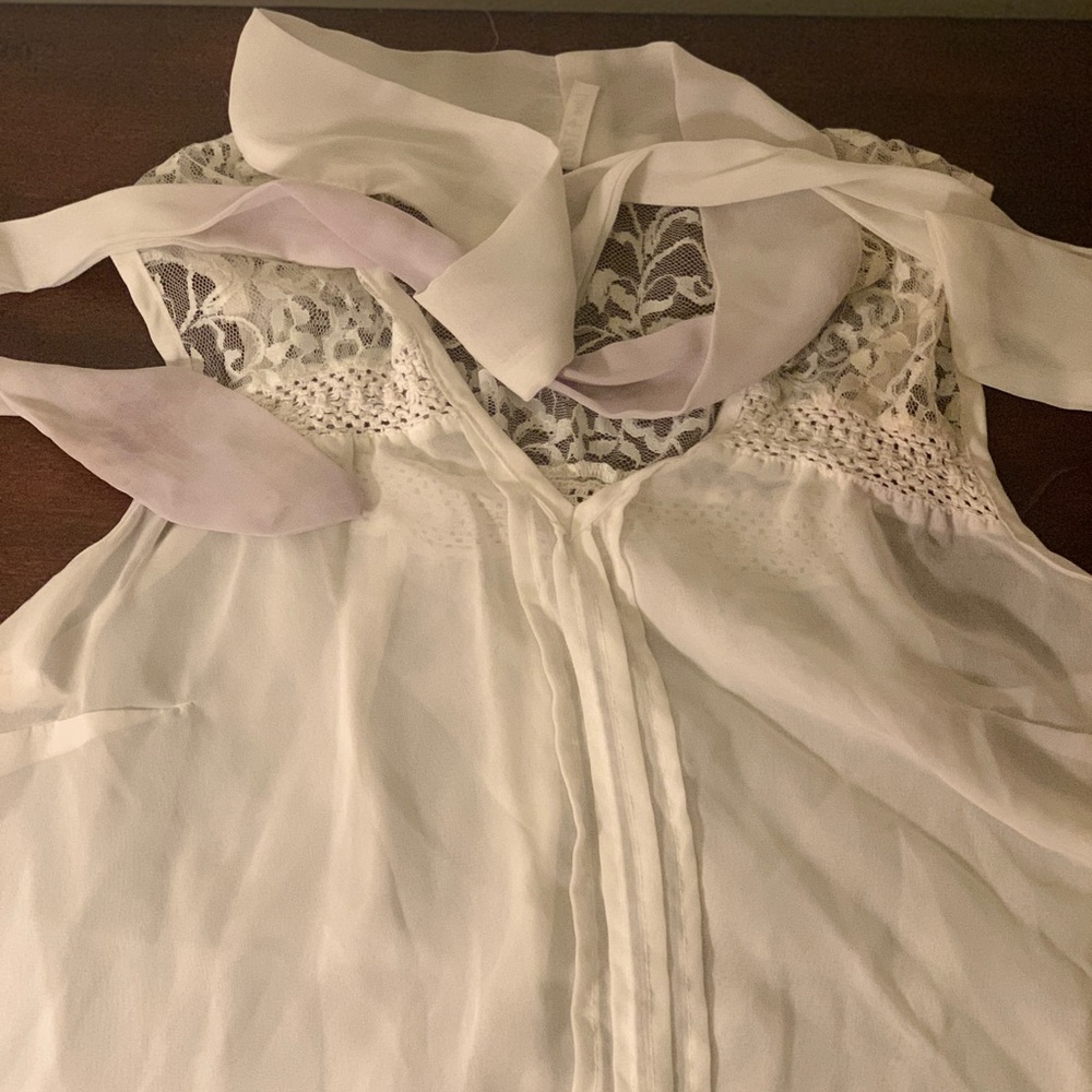 🥰 Live 4 Truth White Sleeveless Lace w/ Necktie - Picture 14 of 15
